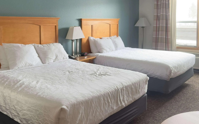 Sleep Inn & Suites near Spirit Mountain
