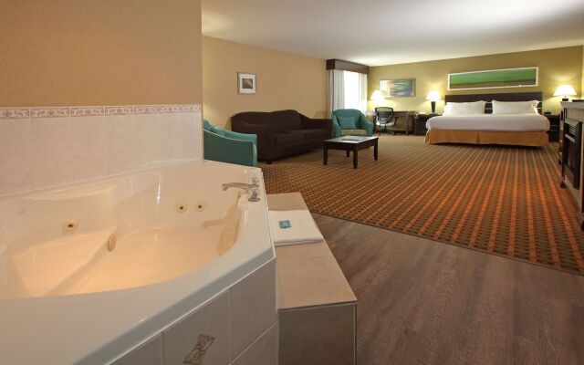Holiday Inn Express And Suites - Vernon by IHG