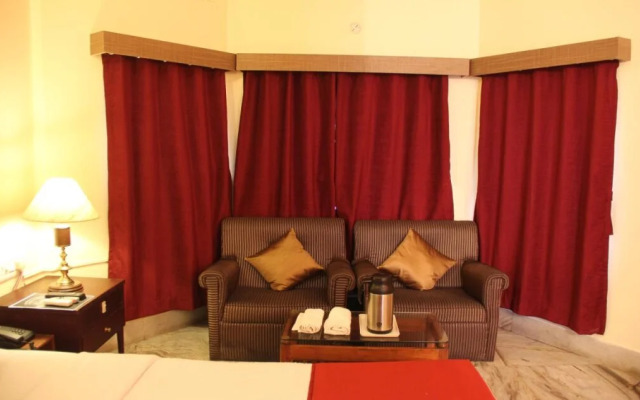 Hotel Sapphire International