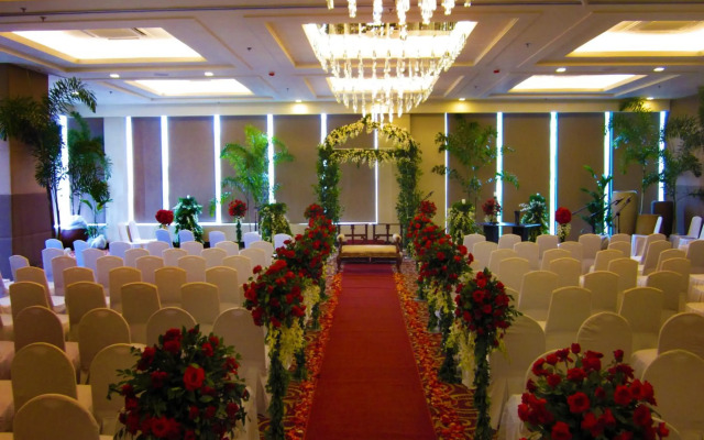Harolds Hotel Cebu (formerly Harolds Evotel Cebu)