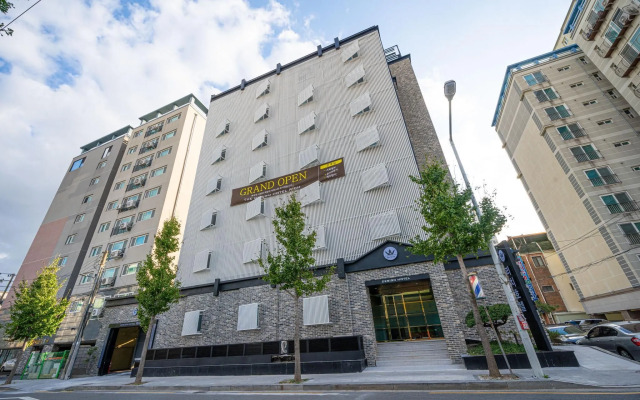 Pohang Daejam-dong Rich Hotel