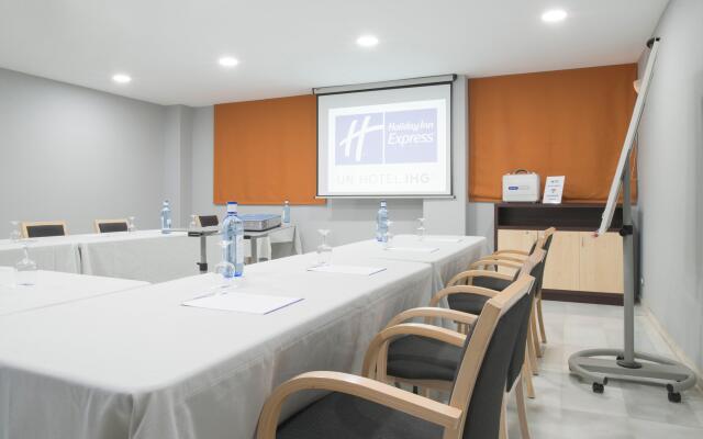 Holiday Inn Express Valencia - Bonaire by IHG