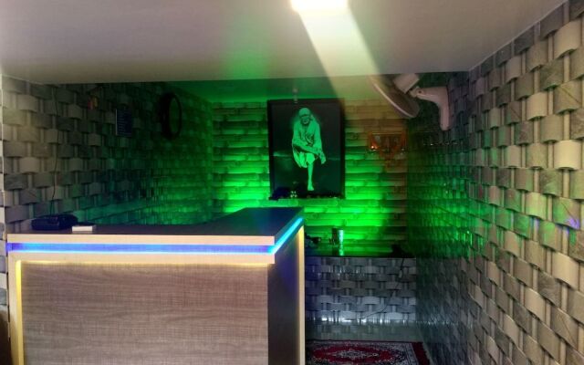 Hotel Honey Lodging