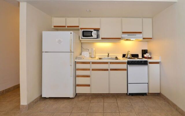 Royal Kahana 618 by RedAwning