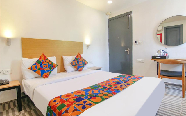 FabHotel Chawla House