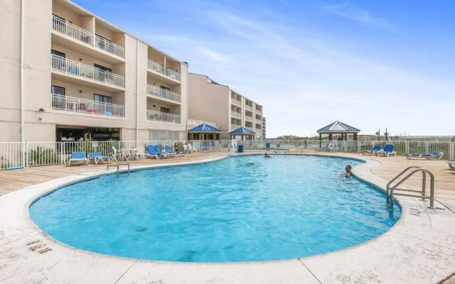 Sugar Beach153- 4 Pools Beachfront