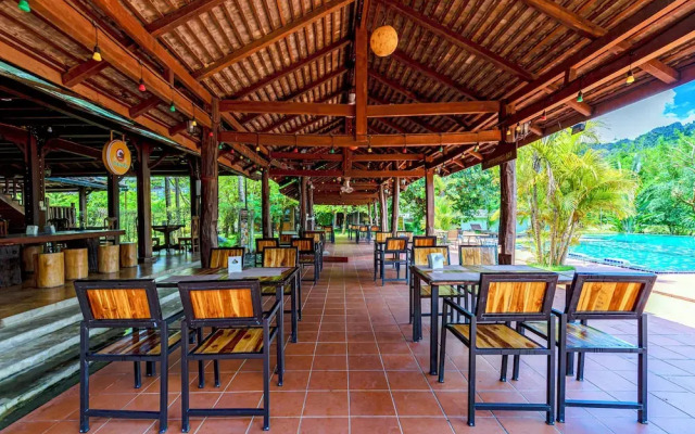 Lisha Grand Hotel C Vangvieng