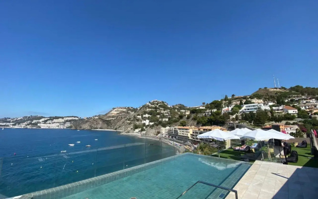 ON ALETA ROOM designed for adults