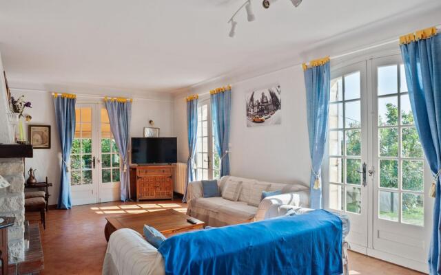 Attractive Villa in Velines with Private Garden