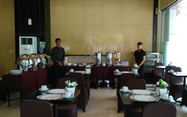 LJ Hotel Medan