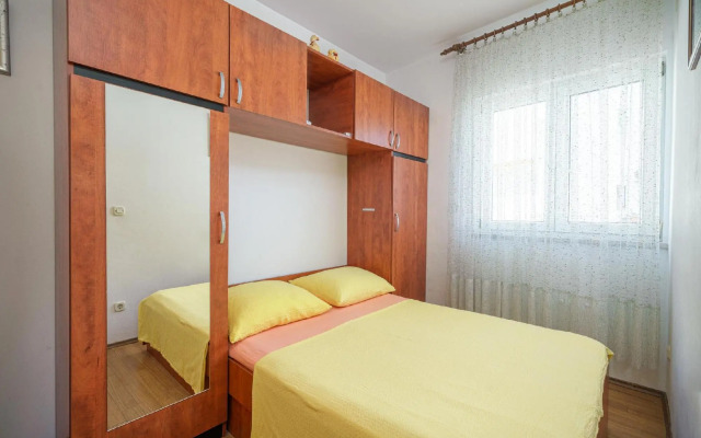 One-Bedroom Apartment in Miroslava Krleze I