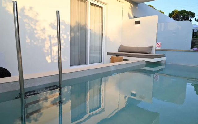 Rhotheon Suites in Ialysos Rhodes