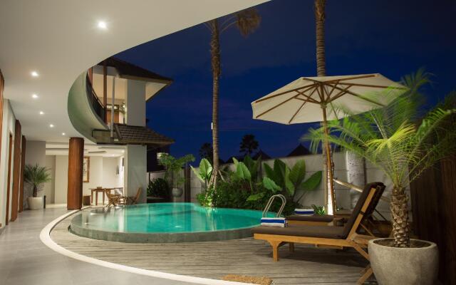 Curve Guest House