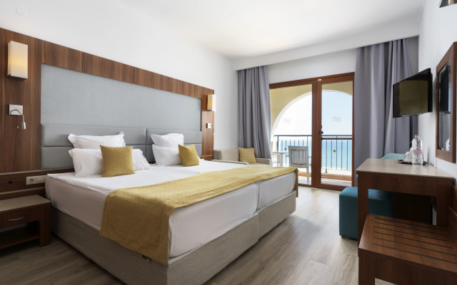 Alua Helios Bay - All Inclusive