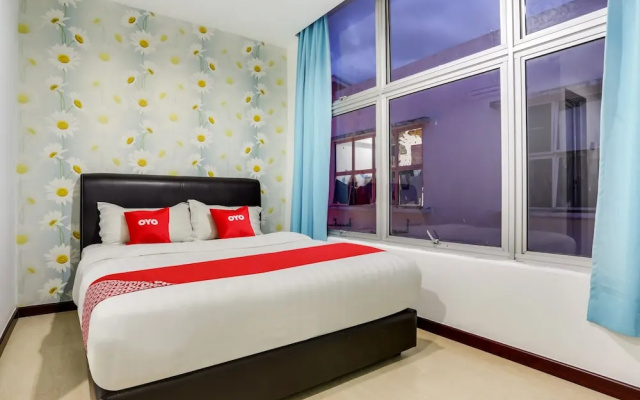 OYO 89583 Grove Hotel