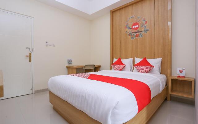 OYO 999 Garuda Guesthouse
