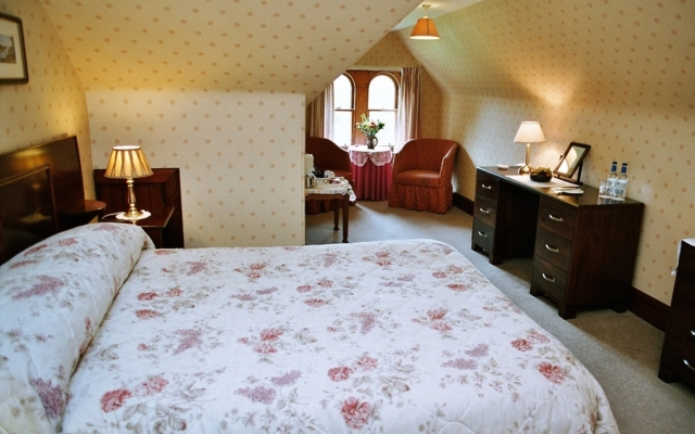 Tigh Na Sgiath Country House Hotel