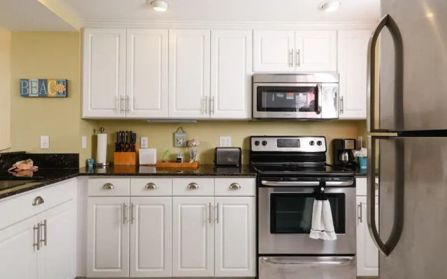 Lemon Bay Waterfront Condo w Patio