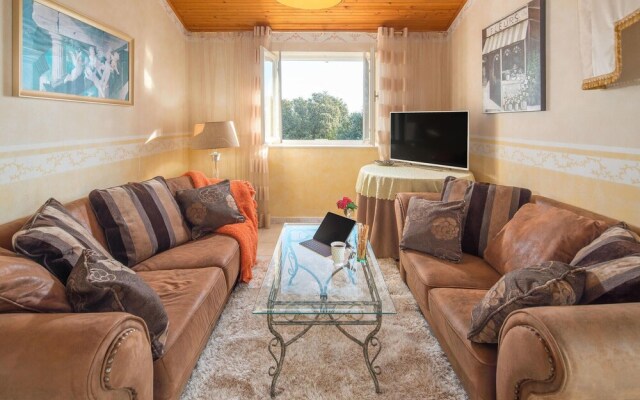 Amazing Apartment in Ravni With Wifi and 1 Bedrooms