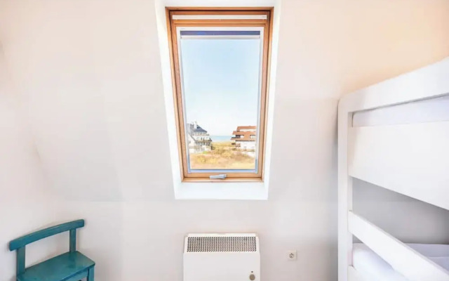 Corner Apartment With 2 Bedrooms