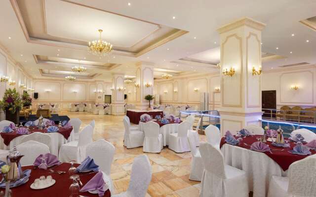 Ramada by Wyndham Continental Jeddah