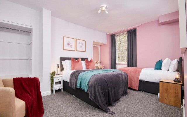 Wonderful Apartment in Bath wGarden - Sleeps 8
