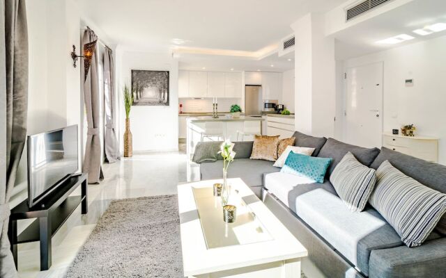 LNM- Modern 2 bedroom penthouse P.Banus