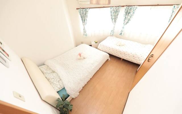 Omotenashi Usagi Apartment Shinsekai (15-11)