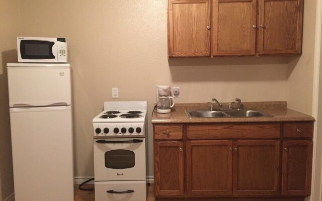 Legacy Oaks Suites
