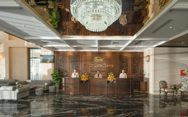 Golden Lotus Luxury Hotel Da Nang