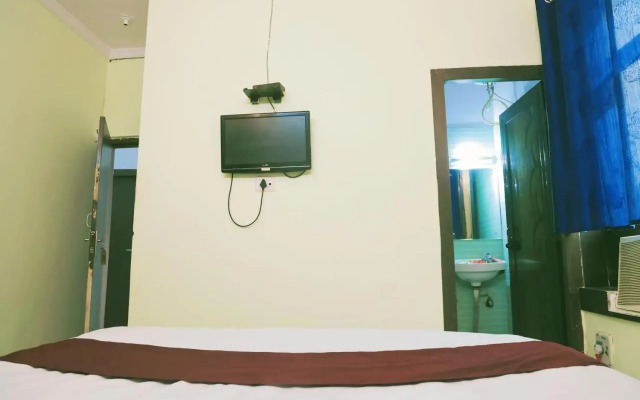 Hotel Shaurya
