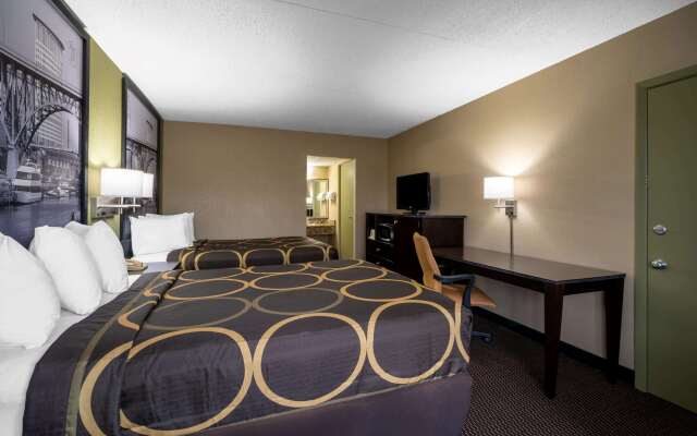 Super 8 by Wyndham Perrysburg/Toledo