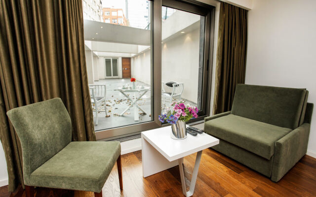 Nish İstanbul Suites