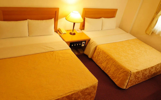 Oriental Hotel