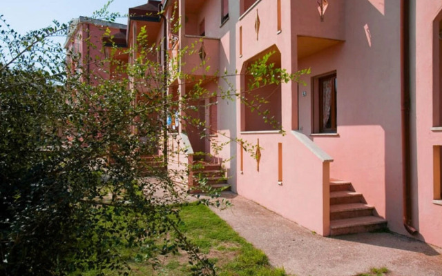 Waterfront Apartment for 5 Guests in Rosolina Mare