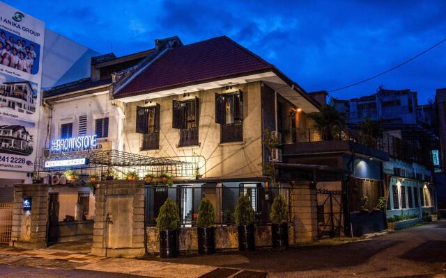 The Brownstone Hostel & Space