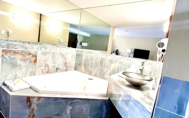 Travelodge by Wyndham Reno Downtown