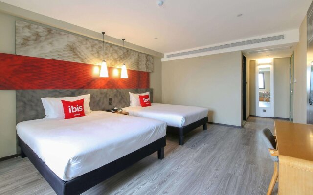 Sirong Business Hotel