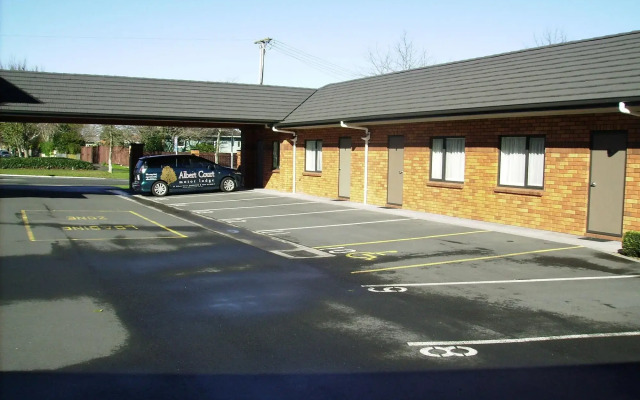 Albert Court Motor Lodge
