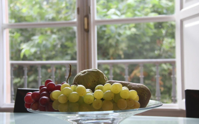 Luxurious 2 bedroom flat in a historic building