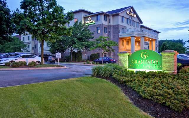 GrandStay Hotel & Suites