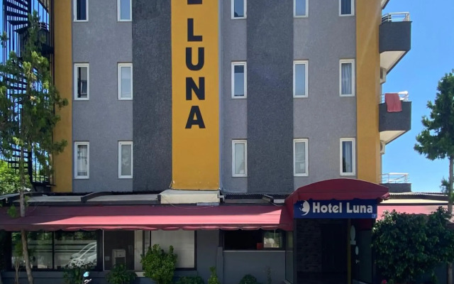 Luna Hotel