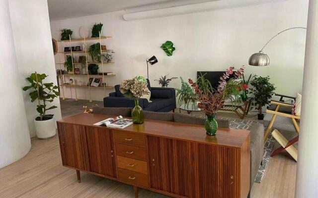 Best Location 3 bedroom apt in CONDESA