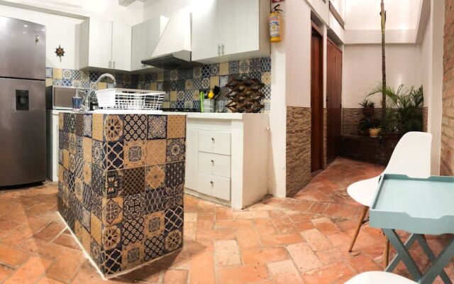 Trendy 4BR 2BA House Family Friendly