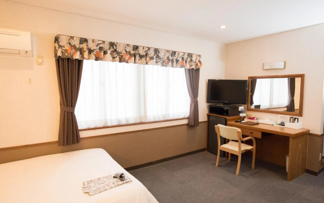 Crown Hotel Okinawa