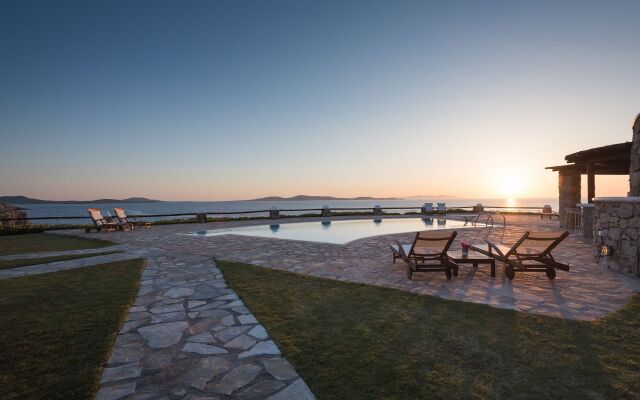 Mykopetra Villas