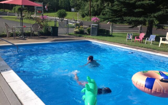 Lake Winnipesaukee Motel