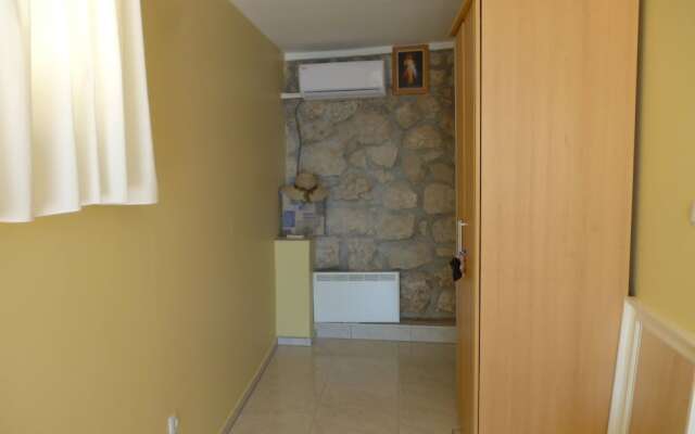 Apartments Niko-by the Beach