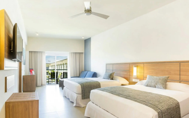 Hotel Riu Emerald Bay - All Inclusive