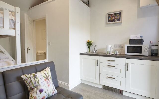 Newlands Farm Stables